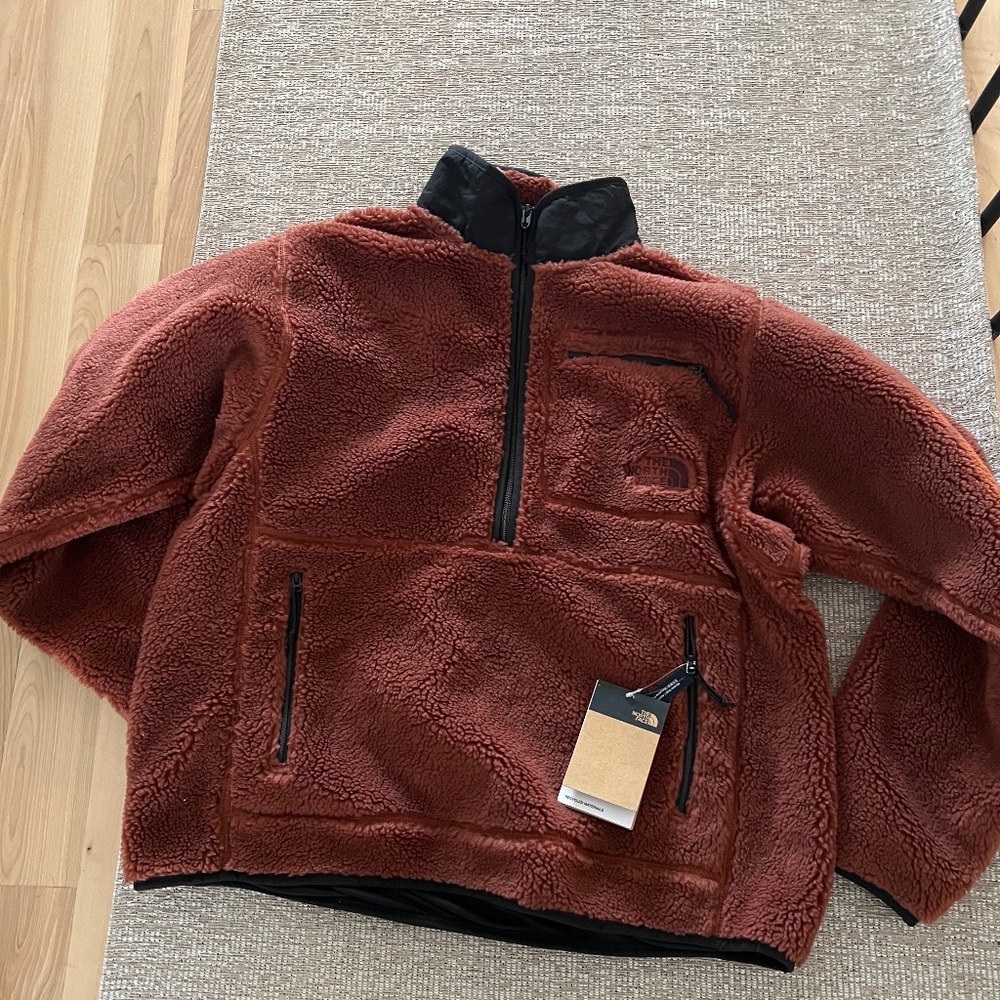 The North Fave extreme pile pullover